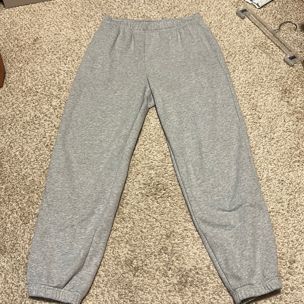 Worn twice. American Eagle size S boyfriend joggers